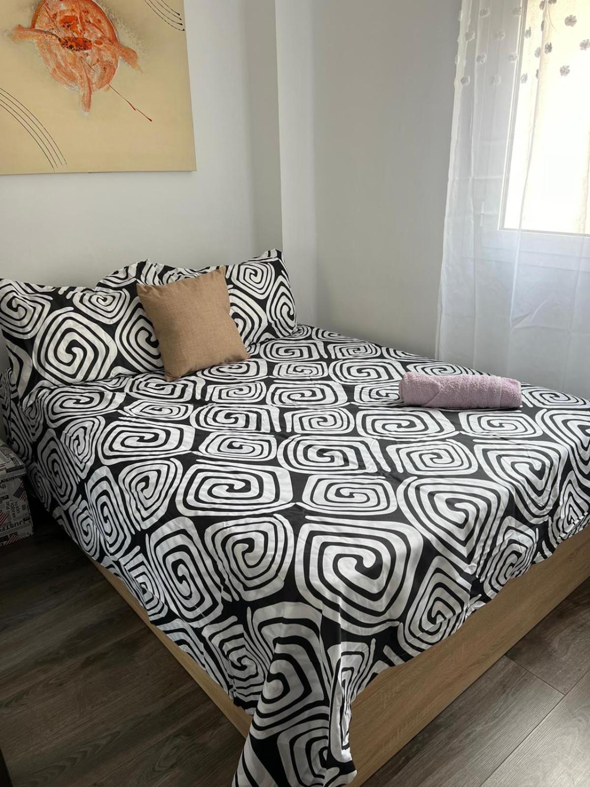 Royal Family Apartment Chirivella Dış mekan fotoğraf